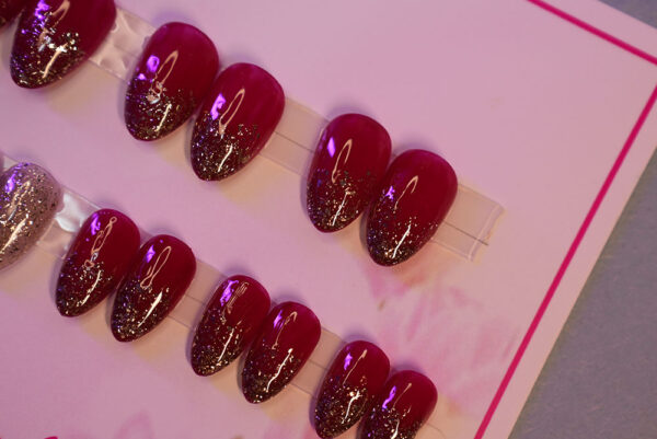 Maroor Shade with Falling glitter - Image 8