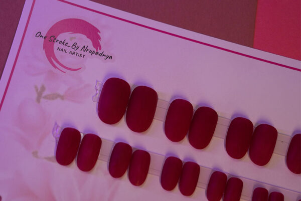 Matte Press on nails MAROON MATTE