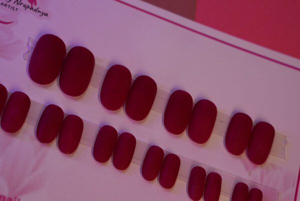 Matte Press on nails MAROON MATTE